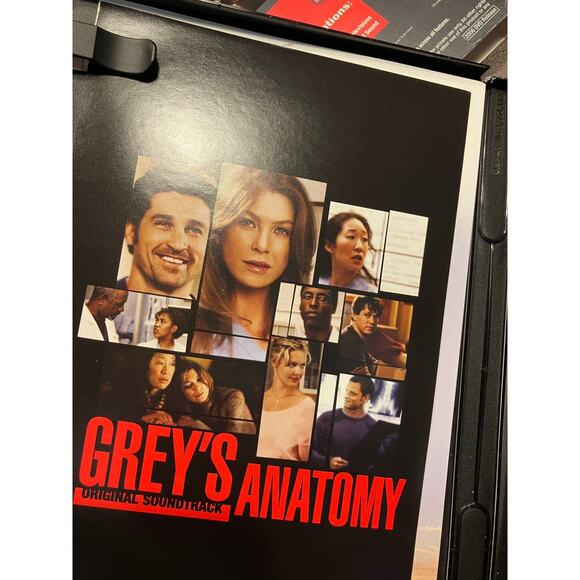 Grey's Anatomy: The Complete First Season‎ DVD Set Medical Drama TV Series - Picture 2 of 7